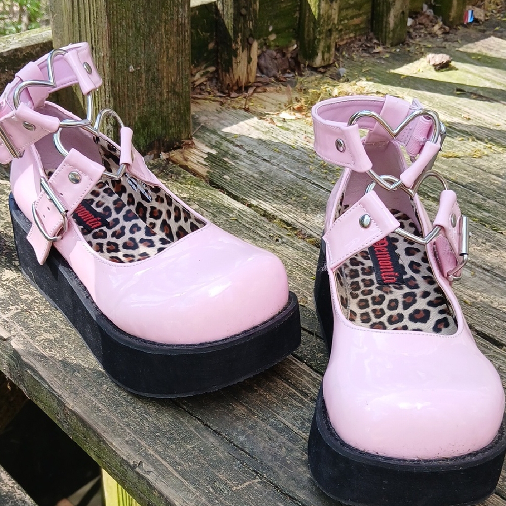 Pink demonia sprite shoe's